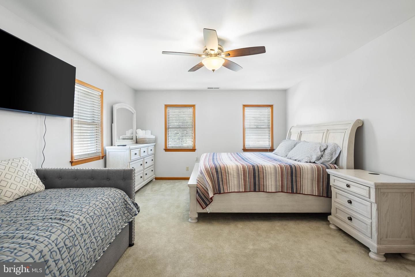 994 N GLEBE RD, MONTROSS, Virginia 22520, 4 Bedrooms Bedrooms, 8 Rooms Rooms,3 BathroomsBathrooms,Residential,For sale,994 N GLEBE RD,VAWE2010108 MLS # VAWE2010108