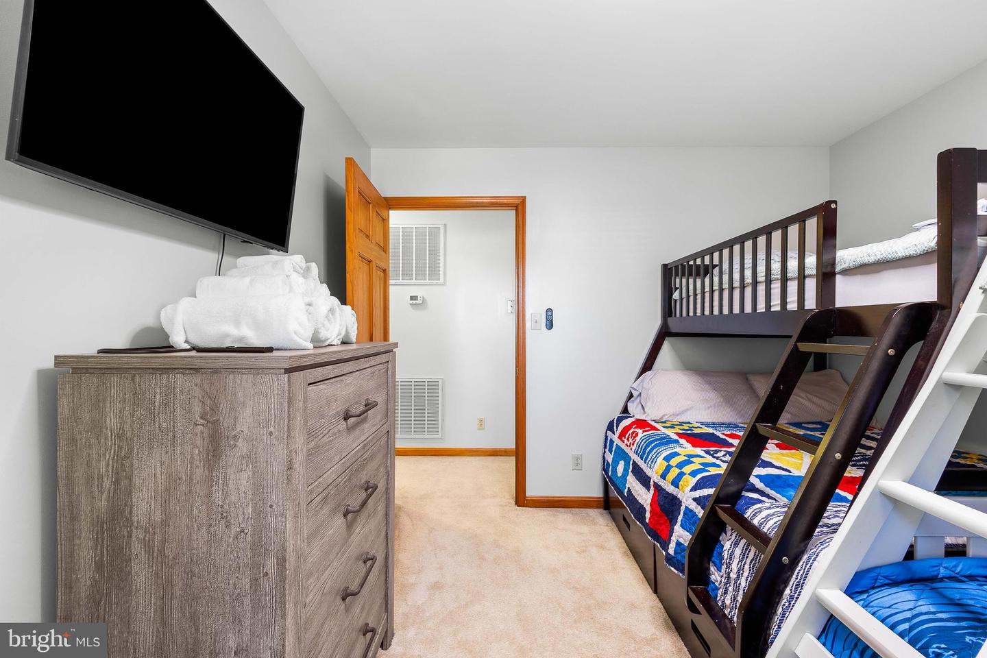 994 N GLEBE RD, MONTROSS, Virginia 22520, 4 Bedrooms Bedrooms, 8 Rooms Rooms,3 BathroomsBathrooms,Residential,For sale,994 N GLEBE RD,VAWE2010108 MLS # VAWE2010108