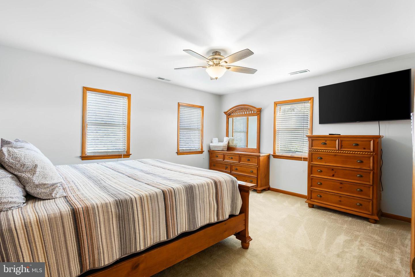 994 N GLEBE RD, MONTROSS, Virginia 22520, 4 Bedrooms Bedrooms, 8 Rooms Rooms,3 BathroomsBathrooms,Residential,For sale,994 N GLEBE RD,VAWE2010108 MLS # VAWE2010108