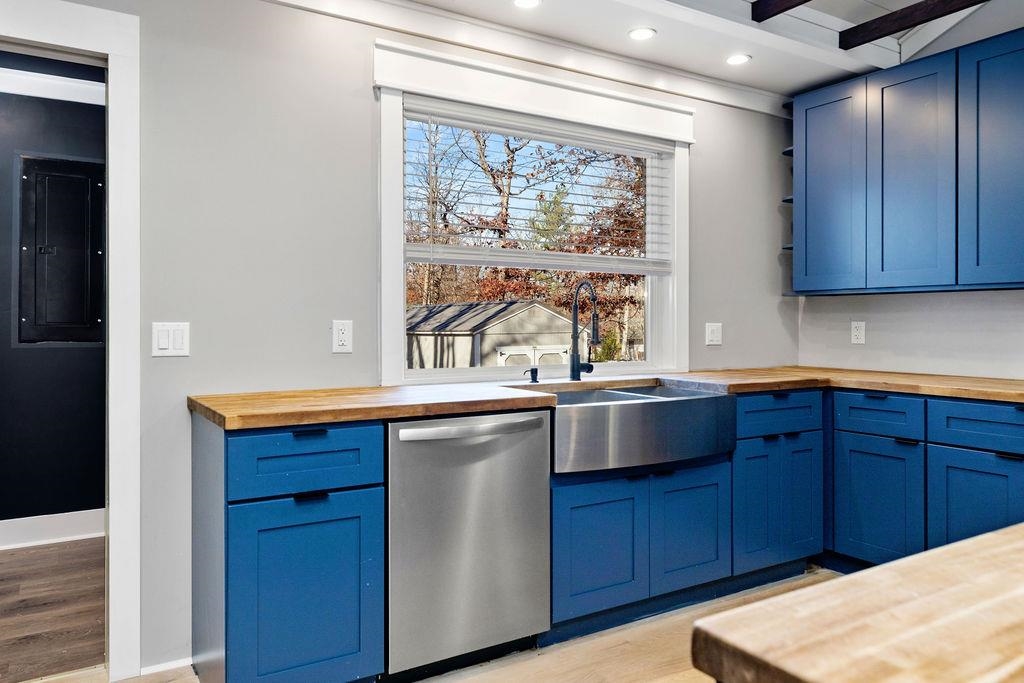 251 COOPER DR, STUARTS DRAFT, Virginia 24477, 3 Bedrooms Bedrooms, ,2 BathroomsBathrooms,Residential,251 COOPER DR,671158 MLS # 671158 251 COOPER DR, STUARTS DRAFT, Virginia 24477, 3 Bedrooms Bedrooms, ,2 BathroomsBathrooms,Residential,251 COOPER DR,671158 MLS # 671158