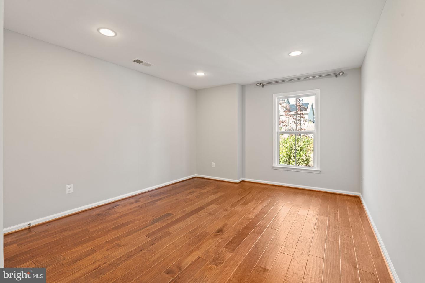 23041 CANYON OAK CT, BRAMBLETON, Virginia 20148, 6 Bedrooms Bedrooms, ,5 BathroomsBathrooms,Residential,For sale,23041 CANYON OAK CT,VALO2109136 MLS # VALO2109136 23041 CANYON OAK CT, BRAMBLETON, Virginia 20148, 6 Bedrooms Bedrooms, ,5 BathroomsBathrooms,Residential,For sale,23041 CANYON OAK CT,VALO2109136 MLS # VALO2109136