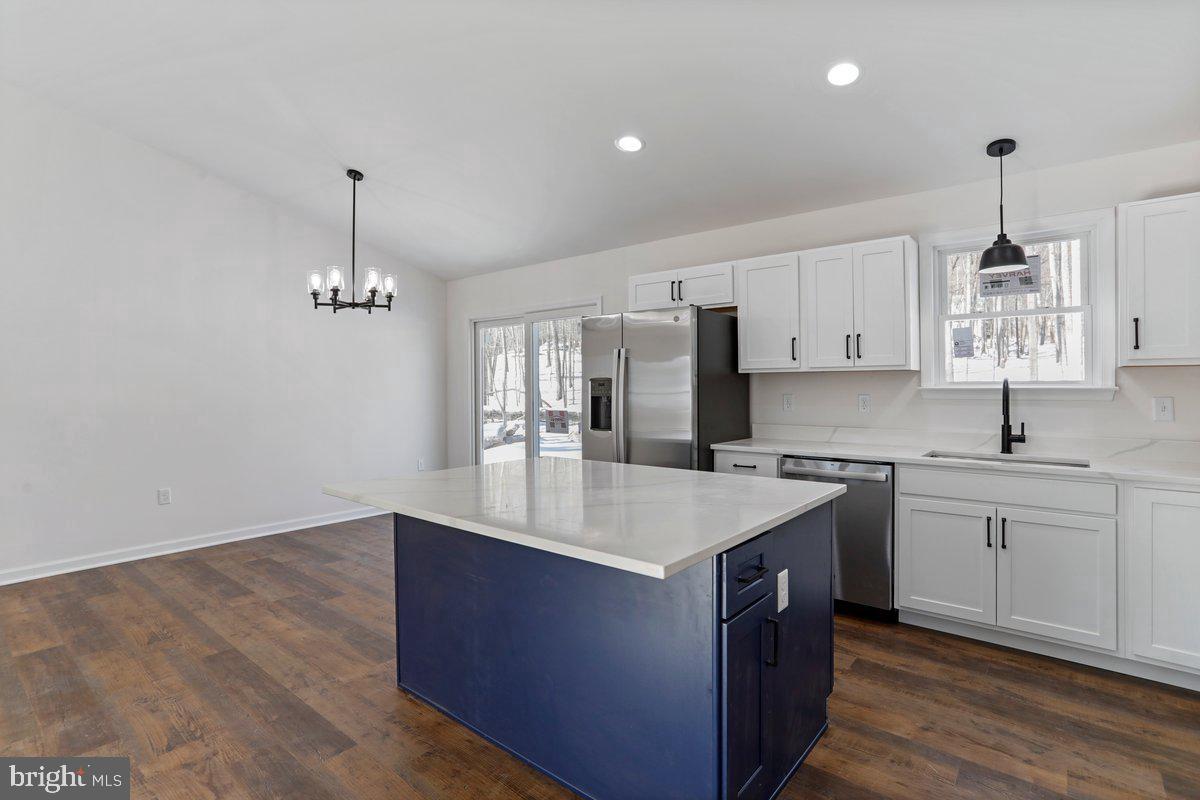 425 BLUEBIRD TRL, WINCHESTER, Virginia 22602, 3 Bedrooms Bedrooms, ,2 BathroomsBathrooms,Residential,For sale,425 BLUEBIRD TRL,VAFV2037504 MLS # VAFV2037504 425 BLUEBIRD TRL, WINCHESTER, Virginia 22602, 3 Bedrooms Bedrooms, ,2 BathroomsBathrooms,Residential,For sale,425 BLUEBIRD TRL,VAFV2037504 MLS # VAFV2037504