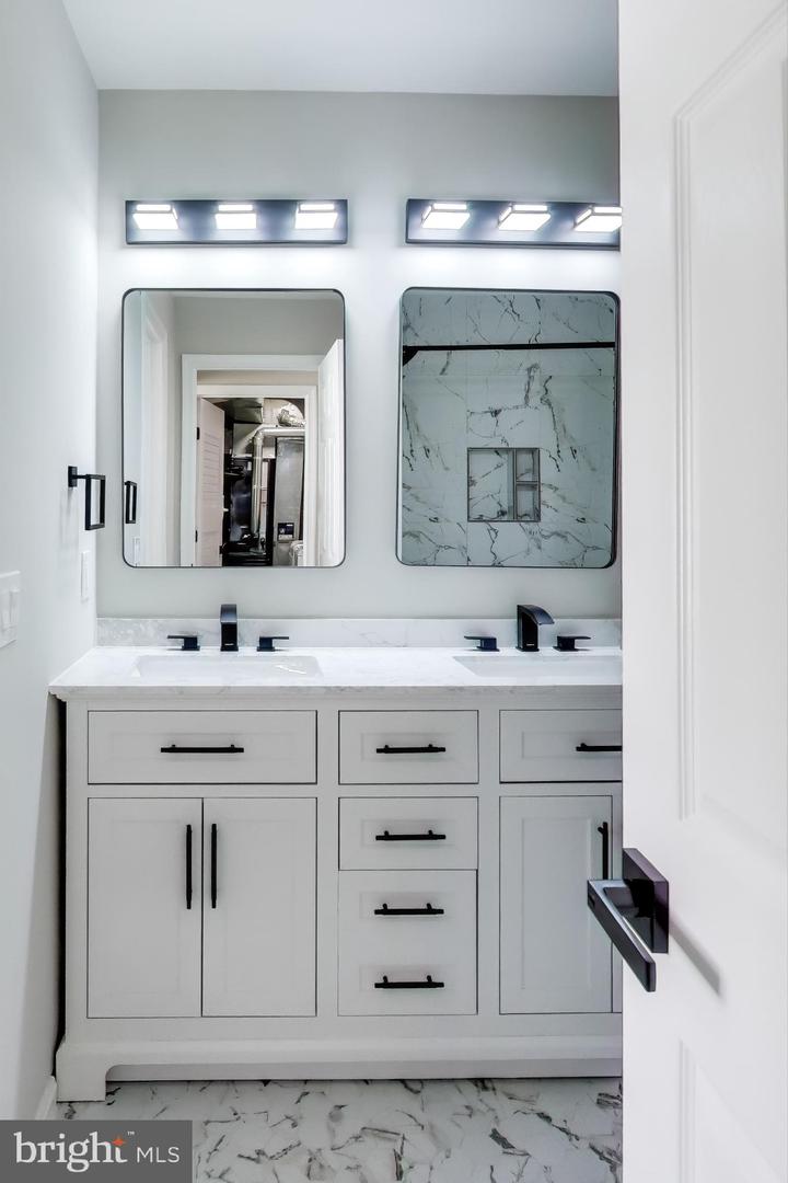 8205 CROSSBROOK CT #201, LORTON, Virginia 22079, 2 Bedrooms Bedrooms, ,1 BathroomBathrooms,Residential,For sale,8205 CROSSBROOK CT #201,VAFX2275818 MLS # VAFX2275818 8205 CROSSBROOK CT #201, LORTON, Virginia 22079, 2 Bedrooms Bedrooms, ,1 BathroomBathrooms,Residential,For sale,8205 CROSSBROOK CT #201,VAFX2275818 MLS # VAFX2275818