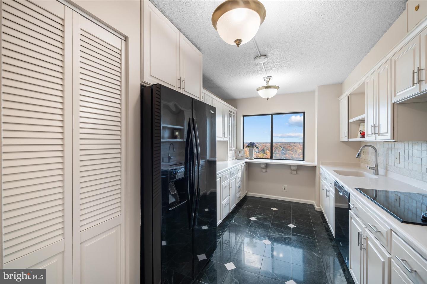 5902 MOUNT EAGLE DR #1410, ALEXANDRIA, Virginia 22303, 2 Bedrooms Bedrooms, ,2 BathroomsBathrooms,Residential,For sale,5902 MOUNT EAGLE DR #1410,VAFX2277938 MLS # VAFX2277938 5902 MOUNT EAGLE DR #1410, ALEXANDRIA, Virginia 22303, 2 Bedrooms Bedrooms, ,2 BathroomsBathrooms,Residential,For sale,5902 MOUNT EAGLE DR #1410,VAFX2277938 MLS # VAFX2277938