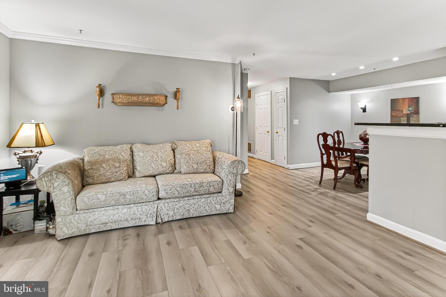 12213 FAIRFIELD HOUSE DR #506B, FAIRFAX, Virginia 22033, 2 Bedrooms Bedrooms, 4 Rooms Rooms,2 BathroomsBathrooms,Residential,For sale,12213 FAIRFIELD HOUSE DR #506B,VAFX2278486 MLS # VAFX2278486 12213 FAIRFIELD HOUSE DR #506B, FAIRFAX, Virginia 22033, 2 Bedrooms Bedrooms, 4 Rooms Rooms,2 BathroomsBathrooms,Residential,For sale,12213 FAIRFIELD HOUSE DR #506B,VAFX2278486 MLS # VAFX2278486