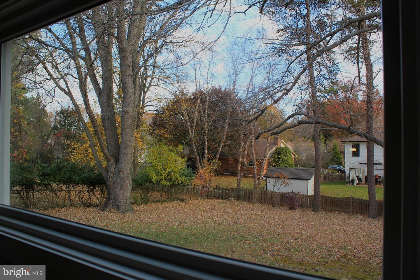 9918 LINDEL LN, VIENNA, Virginia 22181, 4 Bedrooms Bedrooms, ,3 BathroomsBathrooms,Residential,For sale,9918 LINDEL LN,VAFX2278762 MLS # VAFX2278762 9918 LINDEL LN, VIENNA, Virginia 22181, 4 Bedrooms Bedrooms, ,3 BathroomsBathrooms,Residential,For sale,9918 LINDEL LN,VAFX2278762 MLS # VAFX2278762