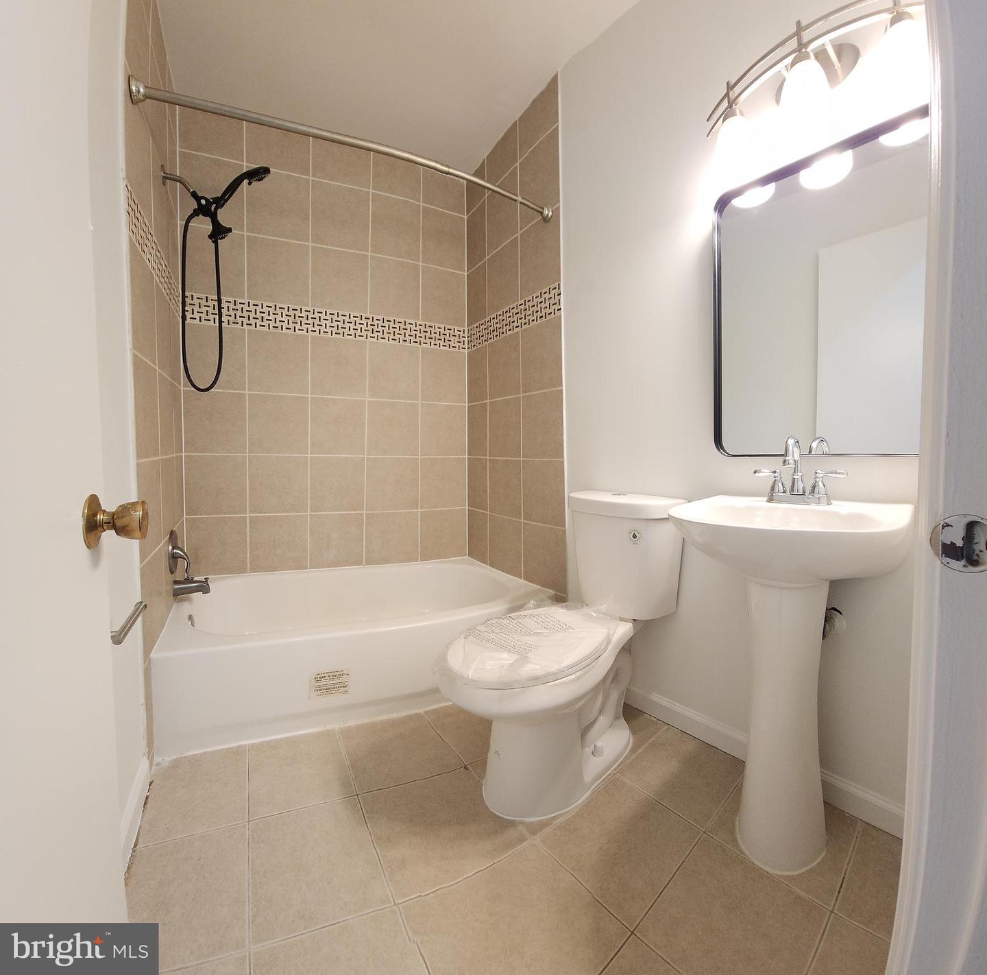 14828 HOXTON SQ, CENTREVILLE, Virginia 20120, 3 Bedrooms Bedrooms, 12 Rooms Rooms,2 BathroomsBathrooms,Residential,For sale,14828 HOXTON SQ,VAFX2278580 MLS # VAFX2278580 14828 HOXTON SQ, CENTREVILLE, Virginia 20120, 3 Bedrooms Bedrooms, 12 Rooms Rooms,2 BathroomsBathrooms,Residential,For sale,14828 HOXTON SQ,VAFX2278580 MLS # VAFX2278580