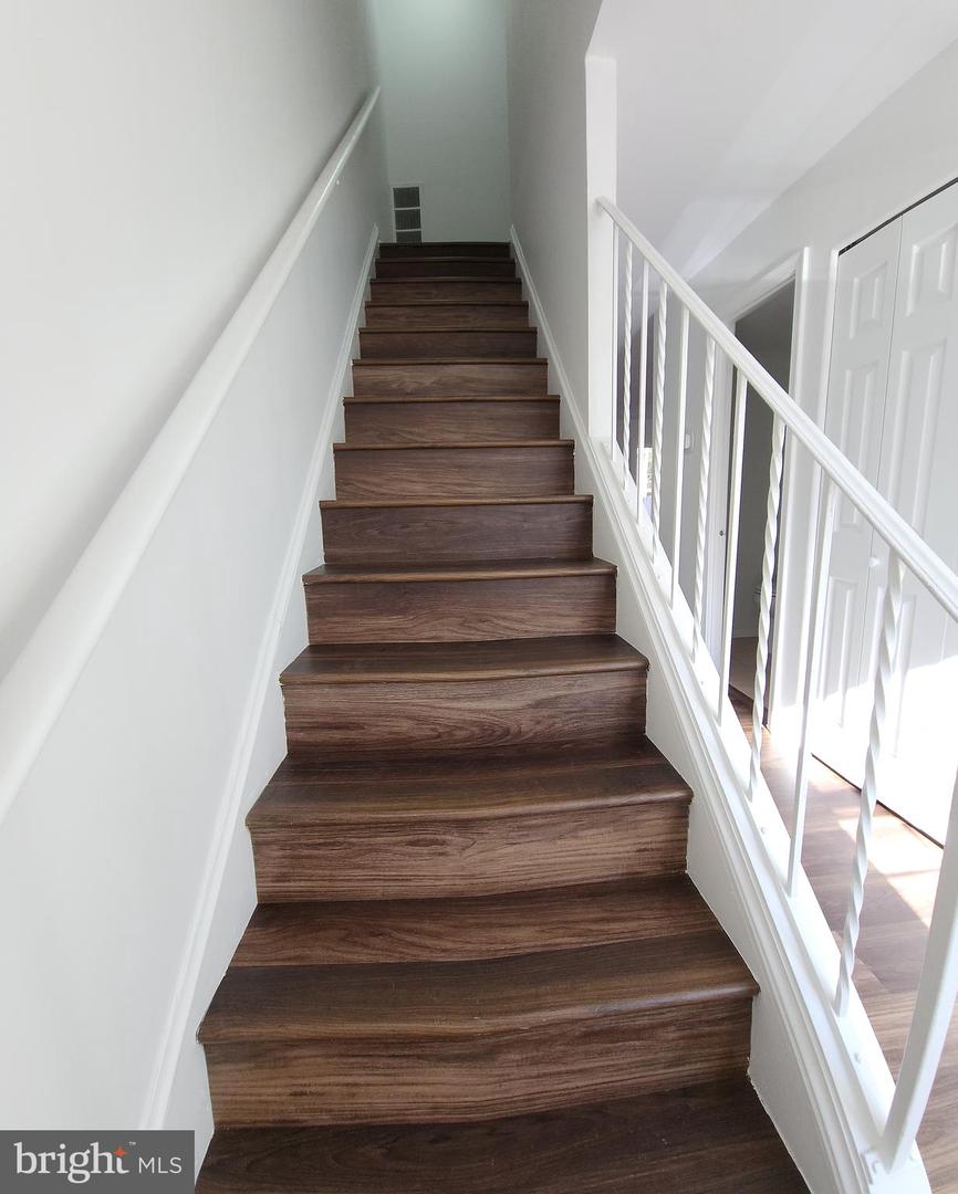 14828 HOXTON SQ, CENTREVILLE, Virginia 20120, 3 Bedrooms Bedrooms, 12 Rooms Rooms,2 BathroomsBathrooms,Residential,For sale,14828 HOXTON SQ,VAFX2278580 MLS # VAFX2278580 14828 HOXTON SQ, CENTREVILLE, Virginia 20120, 3 Bedrooms Bedrooms, 12 Rooms Rooms,2 BathroomsBathrooms,Residential,For sale,14828 HOXTON SQ,VAFX2278580 MLS # VAFX2278580