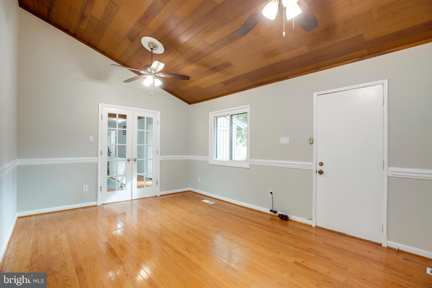 4504 WAKEFIELD DR, ANNANDALE, Virginia 22003, 5 Bedrooms Bedrooms, ,3 BathroomsBathrooms,Residential,For sale,4504 WAKEFIELD DR,VAFX2278932 MLS # VAFX2278932 4504 WAKEFIELD DR, ANNANDALE, Virginia 22003, 5 Bedrooms Bedrooms, ,3 BathroomsBathrooms,Residential,For sale,4504 WAKEFIELD DR,VAFX2278932 MLS # VAFX2278932