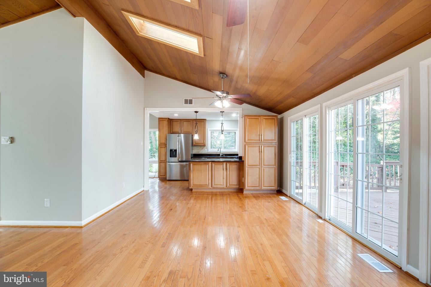 4504 WAKEFIELD DR, ANNANDALE, Virginia 22003, 5 Bedrooms Bedrooms, ,3 BathroomsBathrooms,Residential,For sale,4504 WAKEFIELD DR,VAFX2278932 MLS # VAFX2278932 4504 WAKEFIELD DR, ANNANDALE, Virginia 22003, 5 Bedrooms Bedrooms, ,3 BathroomsBathrooms,Residential,For sale,4504 WAKEFIELD DR,VAFX2278932 MLS # VAFX2278932