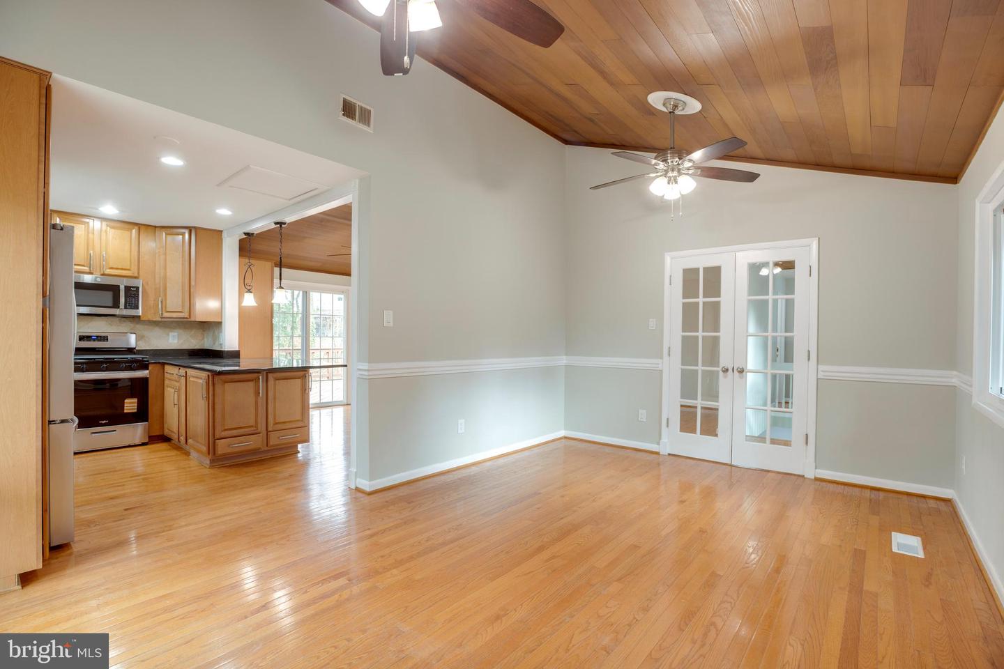 4504 WAKEFIELD DR, ANNANDALE, Virginia 22003, 5 Bedrooms Bedrooms, ,3 BathroomsBathrooms,Residential,For sale,4504 WAKEFIELD DR,VAFX2278932 MLS # VAFX2278932 4504 WAKEFIELD DR, ANNANDALE, Virginia 22003, 5 Bedrooms Bedrooms, ,3 BathroomsBathrooms,Residential,For sale,4504 WAKEFIELD DR,VAFX2278932 MLS # VAFX2278932