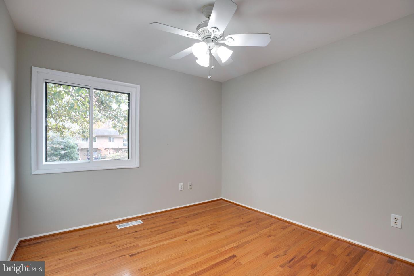 4504 WAKEFIELD DR, ANNANDALE, Virginia 22003, 5 Bedrooms Bedrooms, ,3 BathroomsBathrooms,Residential,For sale,4504 WAKEFIELD DR,VAFX2278932 MLS # VAFX2278932 4504 WAKEFIELD DR, ANNANDALE, Virginia 22003, 5 Bedrooms Bedrooms, ,3 BathroomsBathrooms,Residential,For sale,4504 WAKEFIELD DR,VAFX2278932 MLS # VAFX2278932