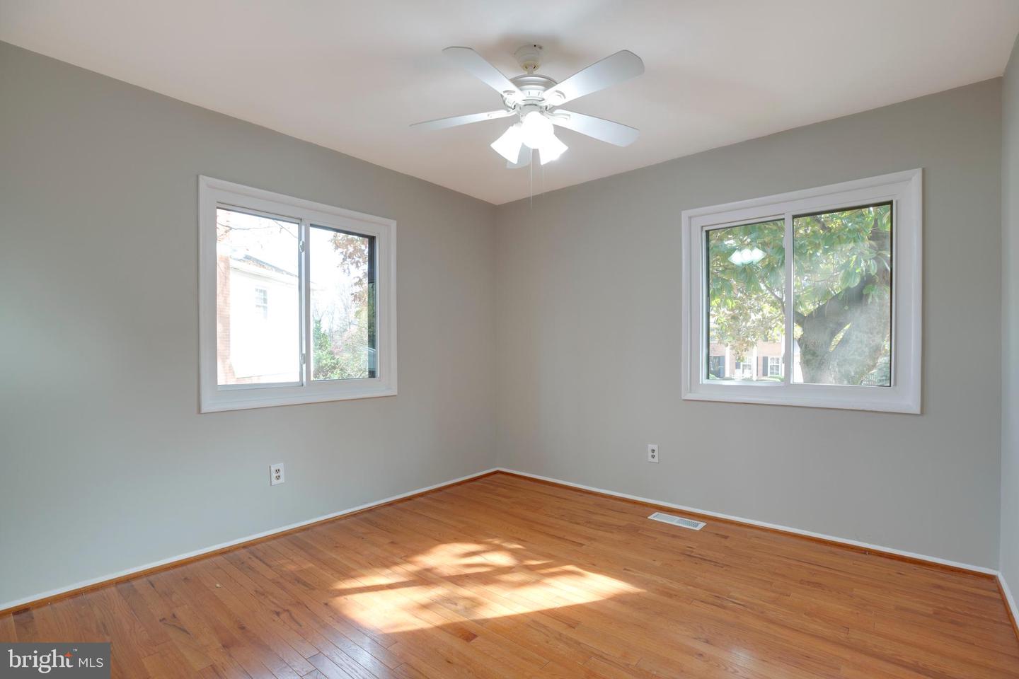 4504 WAKEFIELD DR, ANNANDALE, Virginia 22003, 5 Bedrooms Bedrooms, ,3 BathroomsBathrooms,Residential,For sale,4504 WAKEFIELD DR,VAFX2278932 MLS # VAFX2278932 4504 WAKEFIELD DR, ANNANDALE, Virginia 22003, 5 Bedrooms Bedrooms, ,3 BathroomsBathrooms,Residential,For sale,4504 WAKEFIELD DR,VAFX2278932 MLS # VAFX2278932