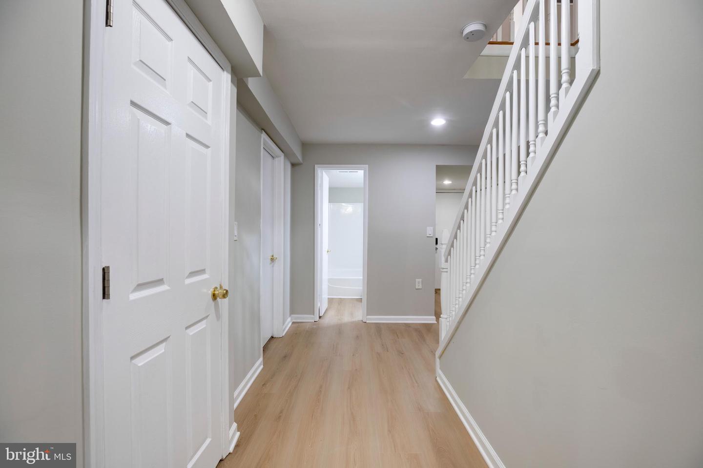 4504 WAKEFIELD DR, ANNANDALE, Virginia 22003, 5 Bedrooms Bedrooms, ,3 BathroomsBathrooms,Residential,For sale,4504 WAKEFIELD DR,VAFX2278932 MLS # VAFX2278932 4504 WAKEFIELD DR, ANNANDALE, Virginia 22003, 5 Bedrooms Bedrooms, ,3 BathroomsBathrooms,Residential,For sale,4504 WAKEFIELD DR,VAFX2278932 MLS # VAFX2278932