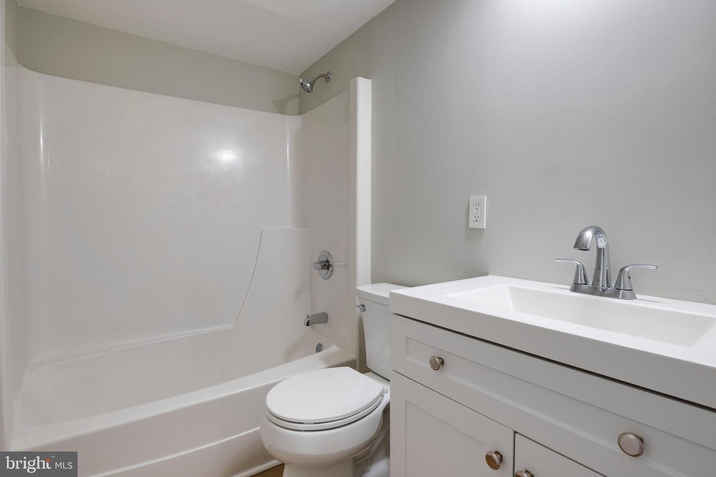 4504 WAKEFIELD DR, ANNANDALE, Virginia 22003, 5 Bedrooms Bedrooms, ,3 BathroomsBathrooms,Residential,For sale,4504 WAKEFIELD DR,VAFX2278932 MLS # VAFX2278932 4504 WAKEFIELD DR, ANNANDALE, Virginia 22003, 5 Bedrooms Bedrooms, ,3 BathroomsBathrooms,Residential,For sale,4504 WAKEFIELD DR,VAFX2278932 MLS # VAFX2278932