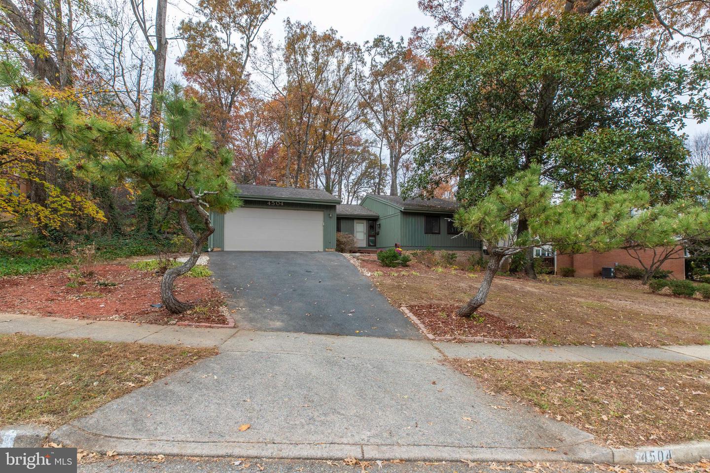 4504 WAKEFIELD DR, ANNANDALE, Virginia 22003, 5 Bedrooms Bedrooms, ,3 BathroomsBathrooms,Residential,For sale,4504 WAKEFIELD DR,VAFX2278932 MLS # VAFX2278932 4504 WAKEFIELD DR, ANNANDALE, Virginia 22003, 5 Bedrooms Bedrooms, ,3 BathroomsBathrooms,Residential,For sale,4504 WAKEFIELD DR,VAFX2278932 MLS # VAFX2278932