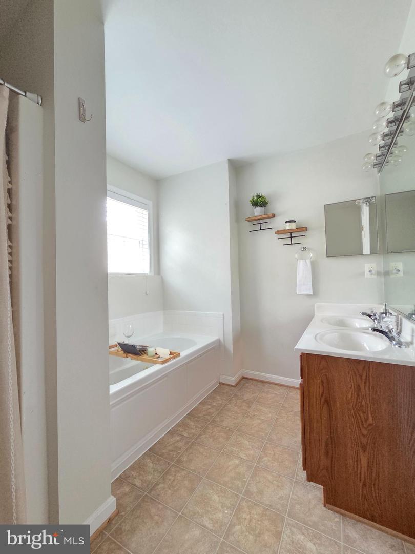 32 GENERAL LEE CT, MONTROSS, Virginia 22520, 3 Bedrooms Bedrooms, ,2 BathroomsBathrooms,Residential,For sale,32 GENERAL LEE CT,VAWE2010110 MLS # VAWE2010110 32 GENERAL LEE CT, MONTROSS, Virginia 22520, 3 Bedrooms Bedrooms, ,2 BathroomsBathrooms,Residential,For sale,32 GENERAL LEE CT,VAWE2010110 MLS # VAWE2010110