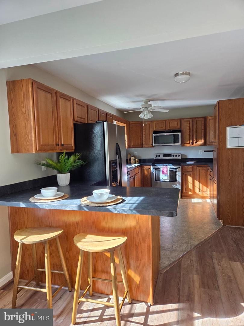 32 GENERAL LEE CT, MONTROSS, Virginia 22520, 3 Bedrooms Bedrooms, ,2 BathroomsBathrooms,Residential,For sale,32 GENERAL LEE CT,VAWE2010110 MLS # VAWE2010110 32 GENERAL LEE CT, MONTROSS, Virginia 22520, 3 Bedrooms Bedrooms, ,2 BathroomsBathrooms,Residential,For sale,32 GENERAL LEE CT,VAWE2010110 MLS # VAWE2010110