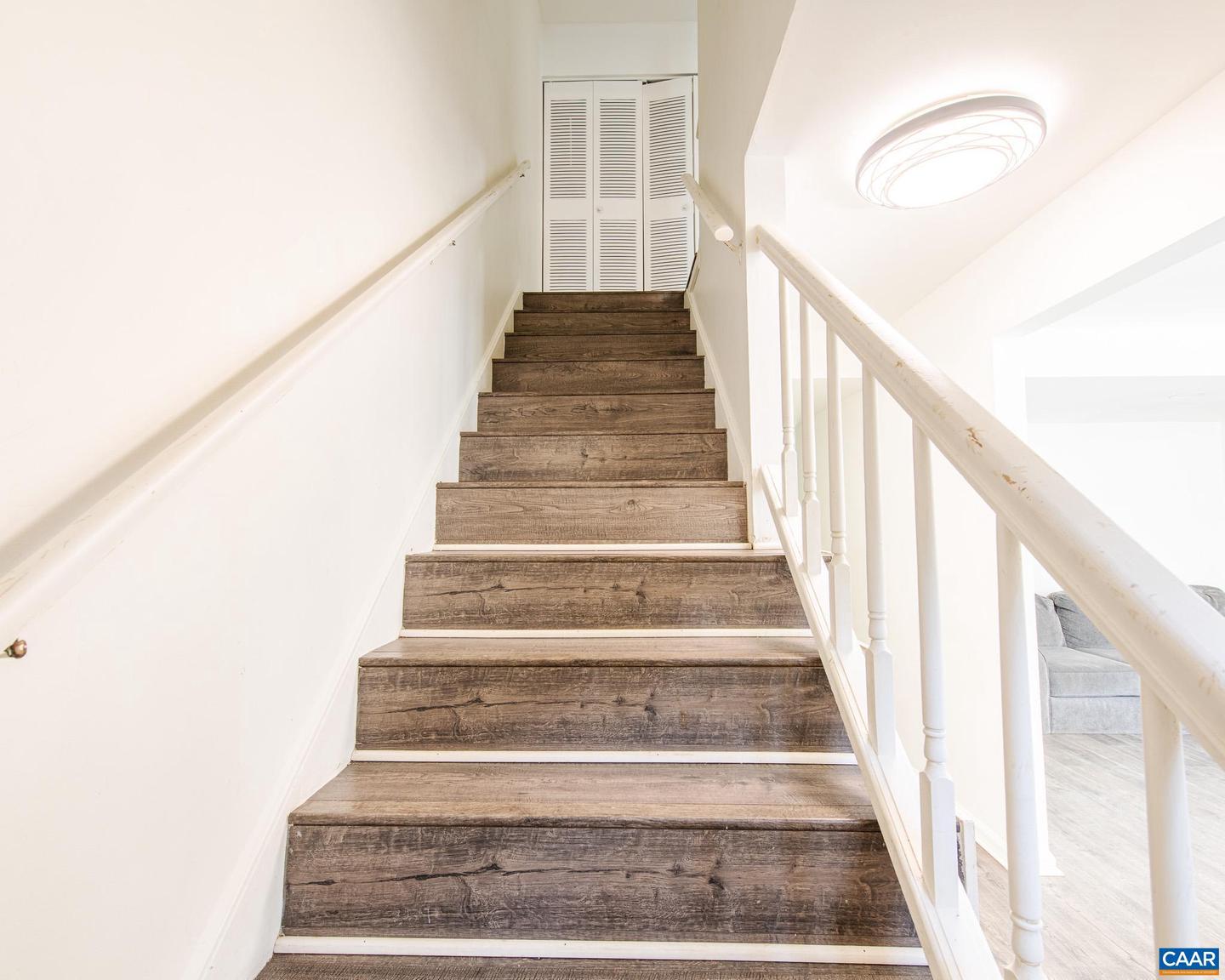 28 WOODLAKE DR, CHARLOTTESVILLE, Virginia 22901, 3 Bedrooms Bedrooms, ,1 BathroomBathrooms,Residential,For sale,28 WOODLAKE DR,671113 MLS # 671113 28 WOODLAKE DR, CHARLOTTESVILLE, Virginia 22901, 3 Bedrooms Bedrooms, ,1 BathroomBathrooms,Residential,For sale,28 WOODLAKE DR,671113 MLS # 671113