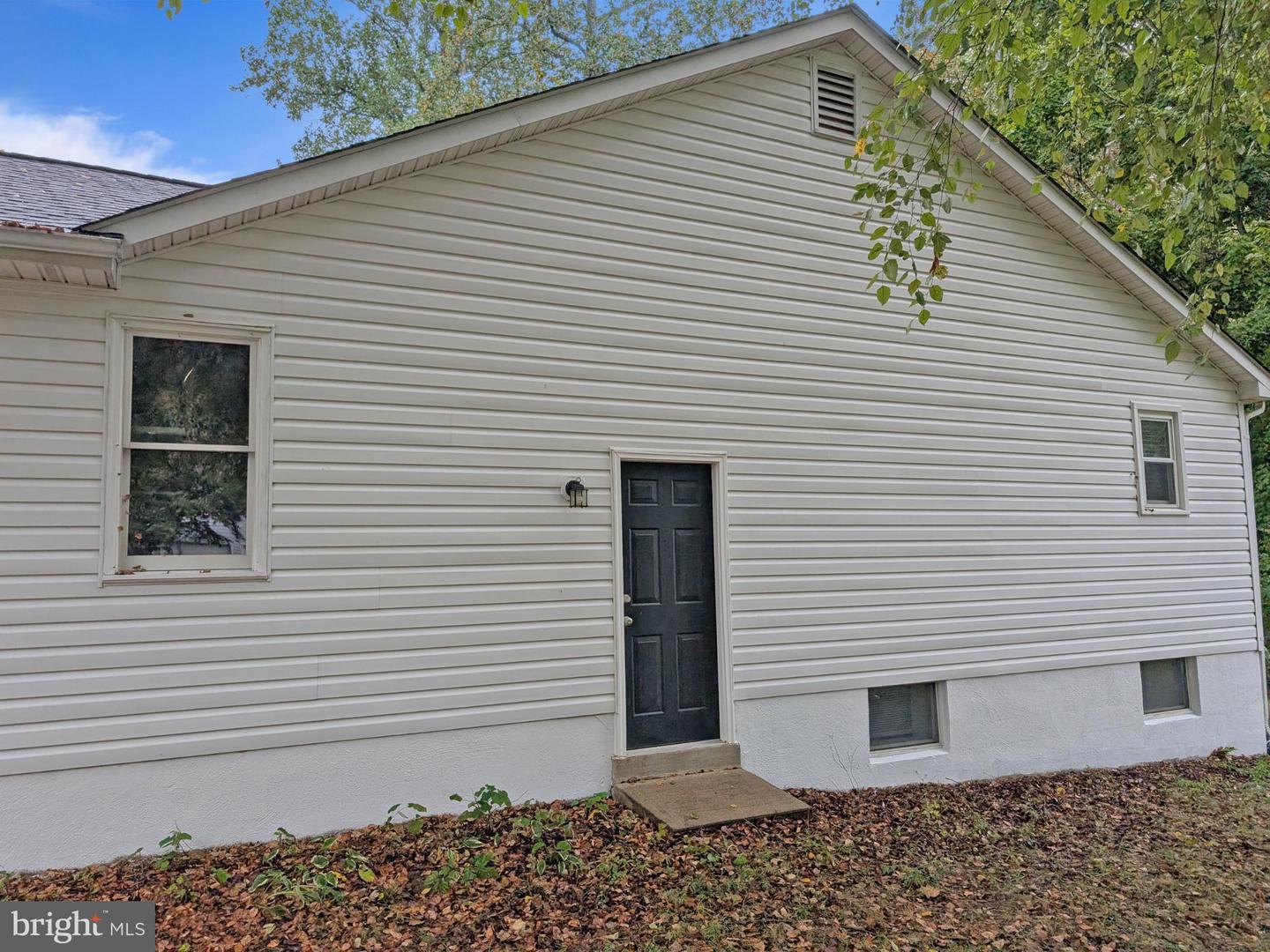 6501 ROYAL OAKS DR, FREDERICKSBURG, Virginia 22407, ,Residential,For sale,6501 ROYAL OAKS DR,VASP2037602 MLS # VASP2037602 6501 ROYAL OAKS DR, FREDERICKSBURG, Virginia 22407, ,Residential,For sale,6501 ROYAL OAKS DR,VASP2037602 MLS # VASP2037602