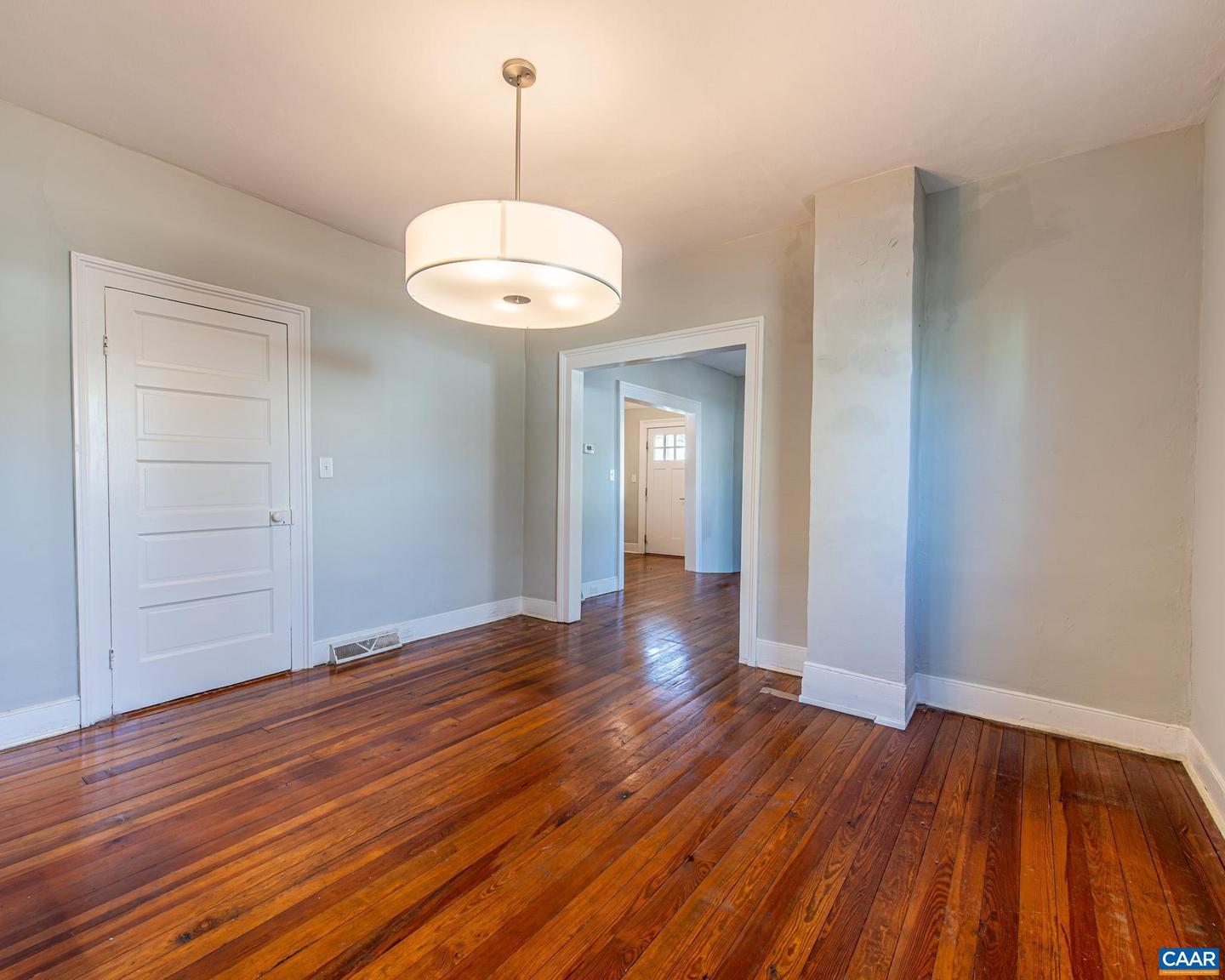 430 11TH ST, CHARLOTTESVILLE, Virginia 22903, 2 Bedrooms Bedrooms, ,1 BathroomBathrooms,Residential,For sale,430 11TH ST,671126 MLS # 671126 430 11TH ST, CHARLOTTESVILLE, Virginia 22903, 2 Bedrooms Bedrooms, ,1 BathroomBathrooms,Residential,For sale,430 11TH ST,671126 MLS # 671126