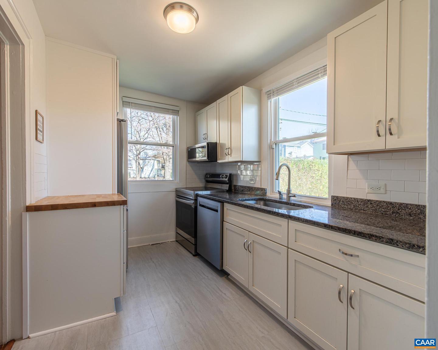 430 11TH ST, CHARLOTTESVILLE, Virginia 22903, 2 Bedrooms Bedrooms, ,1 BathroomBathrooms,Residential,For sale,430 11TH ST,671126 MLS # 671126 430 11TH ST, CHARLOTTESVILLE, Virginia 22903, 2 Bedrooms Bedrooms, ,1 BathroomBathrooms,Residential,For sale,430 11TH ST,671126 MLS # 671126