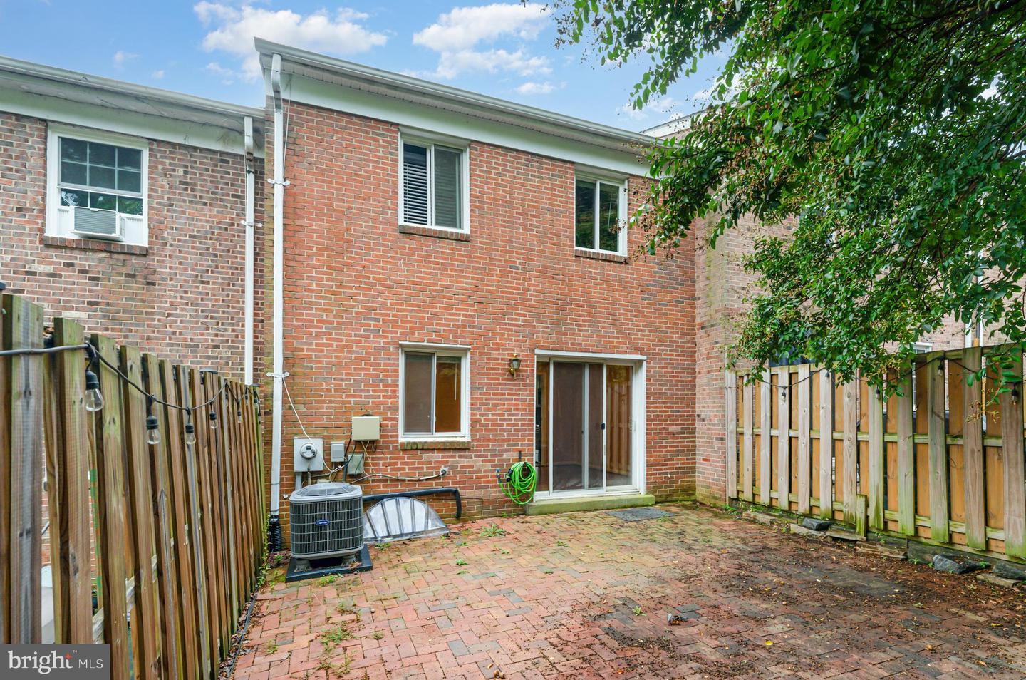 7432 LARNE LN, LORTON, Virginia 22079, 3 Bedrooms Bedrooms, ,3 BathroomsBathrooms,Residential,For sale,7432 LARNE LN,VAFX2279158 MLS # VAFX2279158