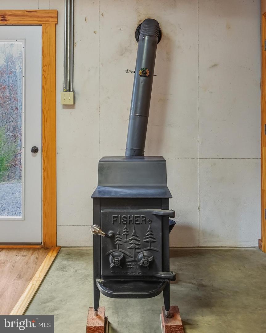 325 OLD WAGON RD, LURAY, Virginia 22835, 3 Bedrooms Bedrooms, ,2 BathroomsBathrooms,Residential,For sale,325 OLD WAGON RD,VAPA2005606 MLS # VAPA2005606