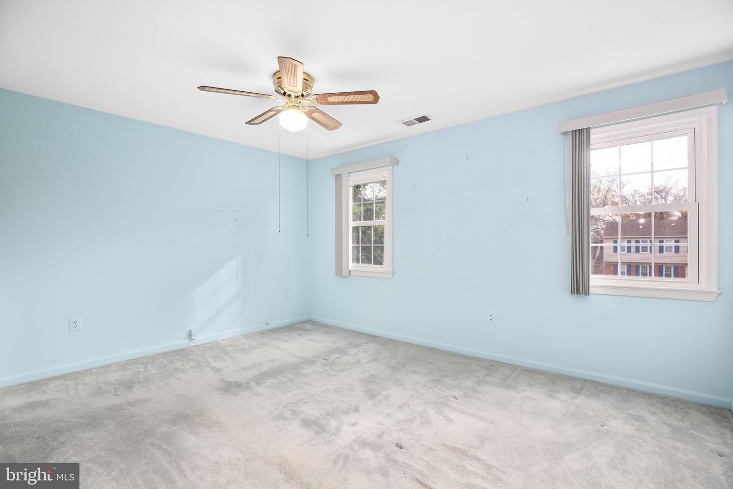 7922 LAKE PLEASANT DR, SPRINGFIELD, Virginia 22153, 4 Bedrooms Bedrooms, ,2 BathroomsBathrooms,Residential,For sale,7922 LAKE PLEASANT DR,VAFX2279230 MLS # VAFX2279230 7922 LAKE PLEASANT DR, SPRINGFIELD, Virginia 22153, 4 Bedrooms Bedrooms, ,2 BathroomsBathrooms,Residential,For sale,7922 LAKE PLEASANT DR,VAFX2279230 MLS # VAFX2279230