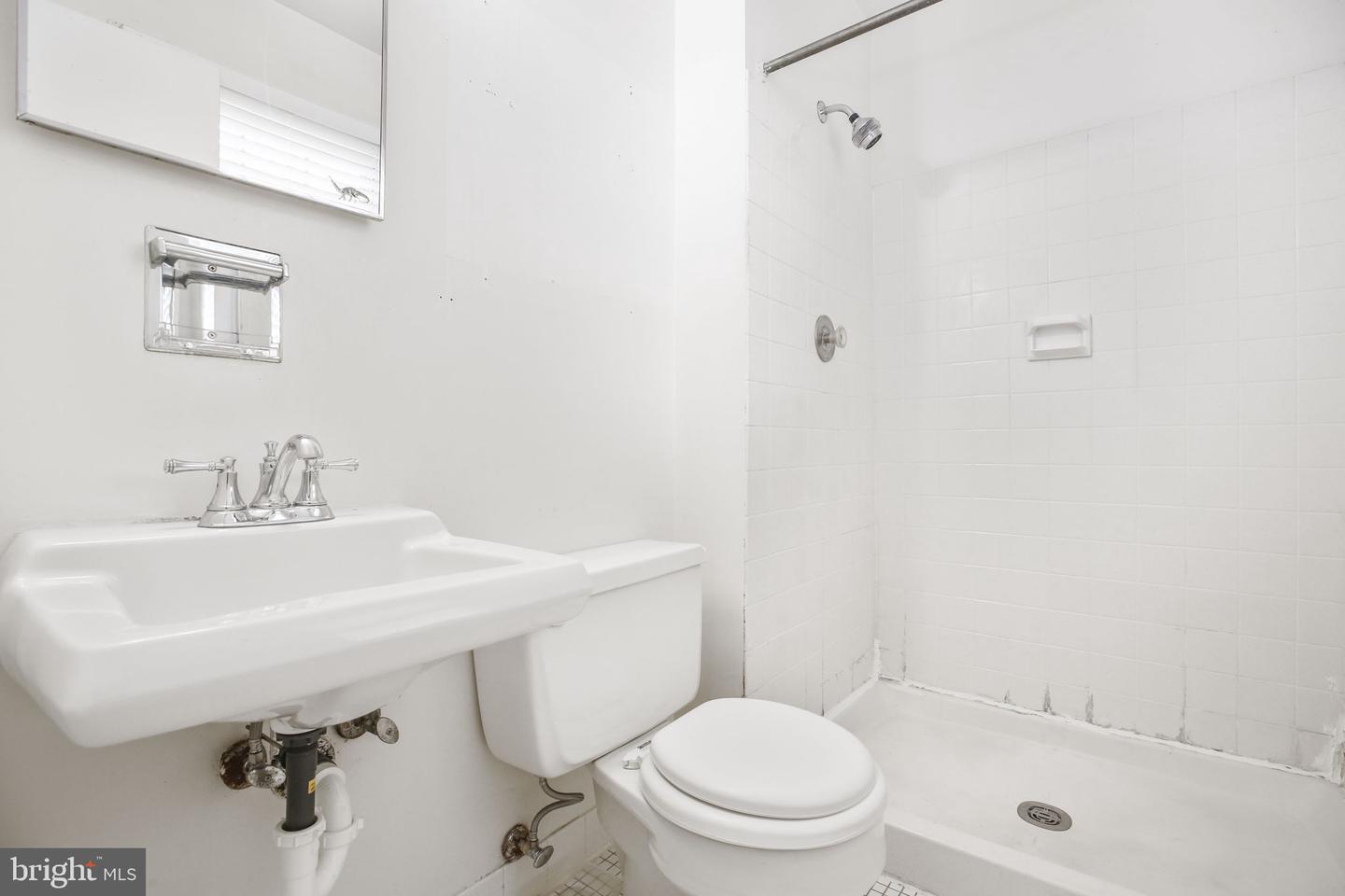 7922 LAKE PLEASANT DR, SPRINGFIELD, Virginia 22153, 4 Bedrooms Bedrooms, ,2 BathroomsBathrooms,Residential,For sale,7922 LAKE PLEASANT DR,VAFX2279230 MLS # VAFX2279230 7922 LAKE PLEASANT DR, SPRINGFIELD, Virginia 22153, 4 Bedrooms Bedrooms, ,2 BathroomsBathrooms,Residential,For sale,7922 LAKE PLEASANT DR,VAFX2279230 MLS # VAFX2279230