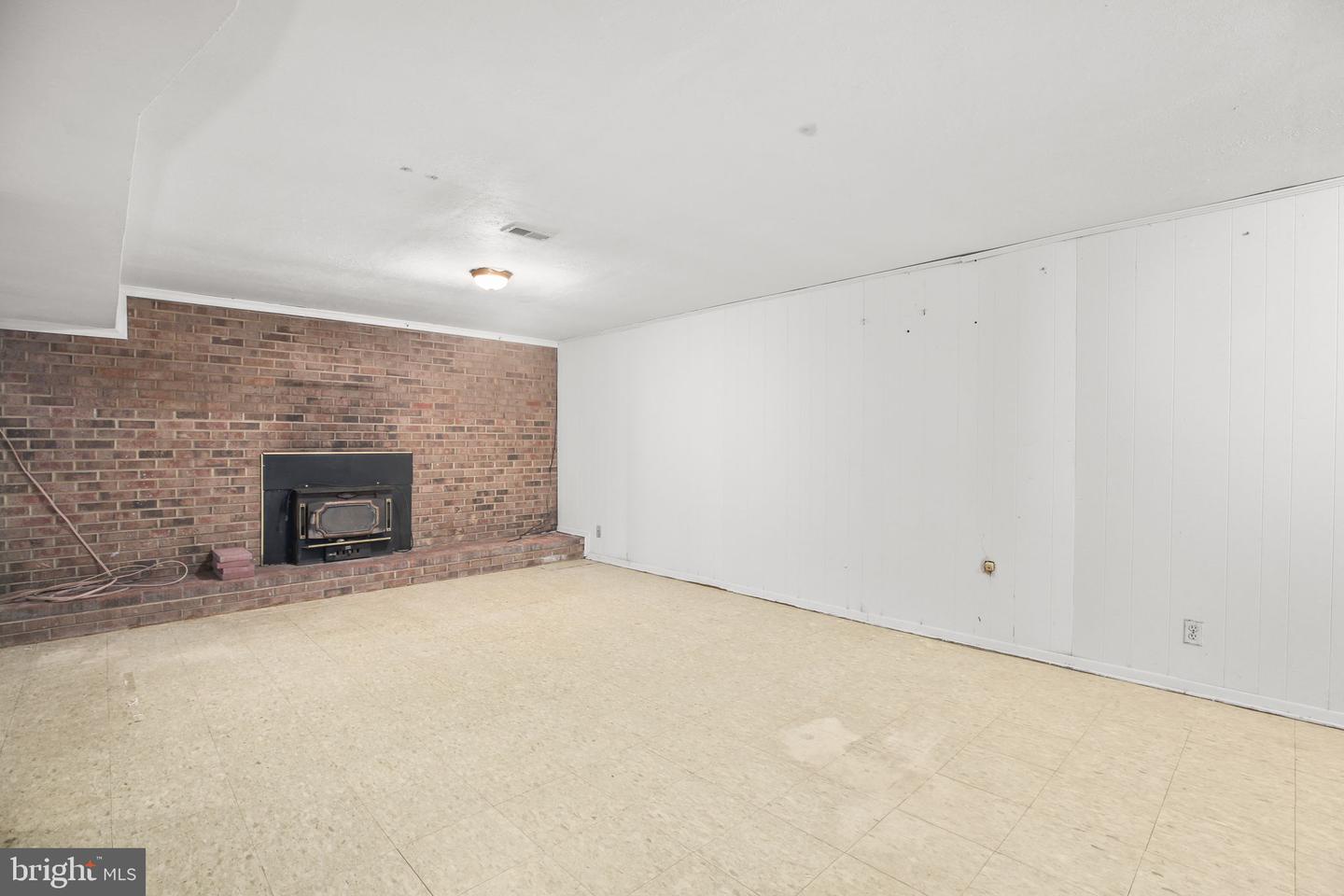 7922 LAKE PLEASANT DR, SPRINGFIELD, Virginia 22153, 4 Bedrooms Bedrooms, ,2 BathroomsBathrooms,Residential,For sale,7922 LAKE PLEASANT DR,VAFX2279230 MLS # VAFX2279230 7922 LAKE PLEASANT DR, SPRINGFIELD, Virginia 22153, 4 Bedrooms Bedrooms, ,2 BathroomsBathrooms,Residential,For sale,7922 LAKE PLEASANT DR,VAFX2279230 MLS # VAFX2279230