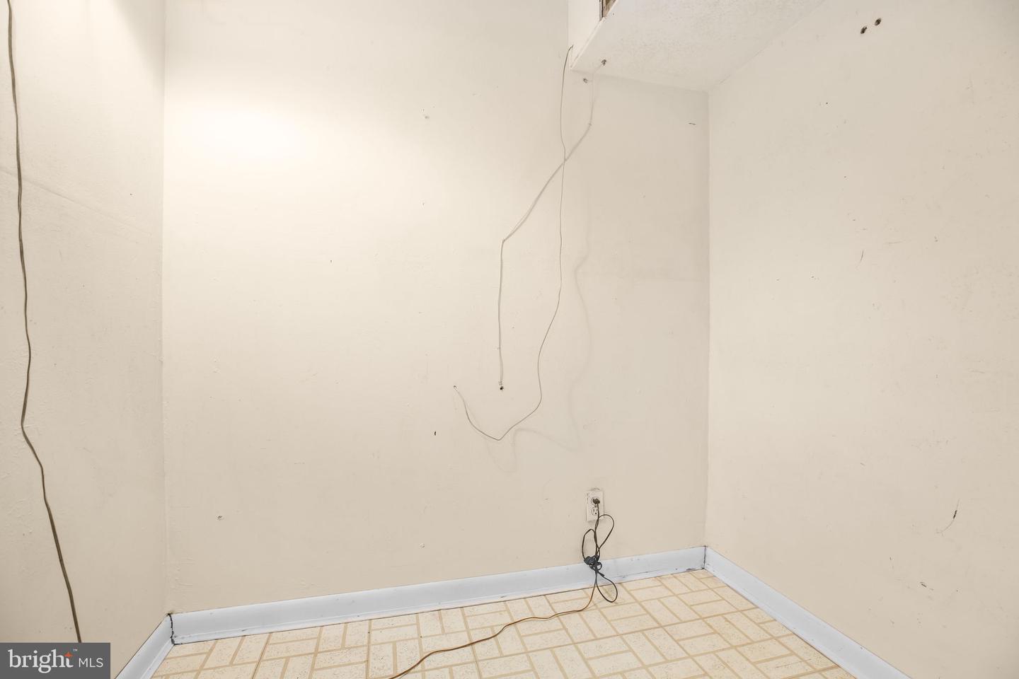 7922 LAKE PLEASANT DR, SPRINGFIELD, Virginia 22153, 4 Bedrooms Bedrooms, ,2 BathroomsBathrooms,Residential,For sale,7922 LAKE PLEASANT DR,VAFX2279230 MLS # VAFX2279230 7922 LAKE PLEASANT DR, SPRINGFIELD, Virginia 22153, 4 Bedrooms Bedrooms, ,2 BathroomsBathrooms,Residential,For sale,7922 LAKE PLEASANT DR,VAFX2279230 MLS # VAFX2279230