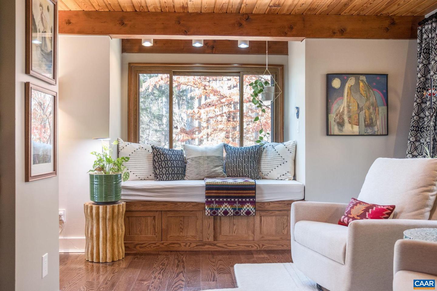 247 BLUE ROCK RDG, CHARLOTTESVILLE, Virginia 22903, 4 Bedrooms Bedrooms, ,3 BathroomsBathrooms,Residential,For sale,247 BLUE ROCK RDG,671144 MLS # 671144