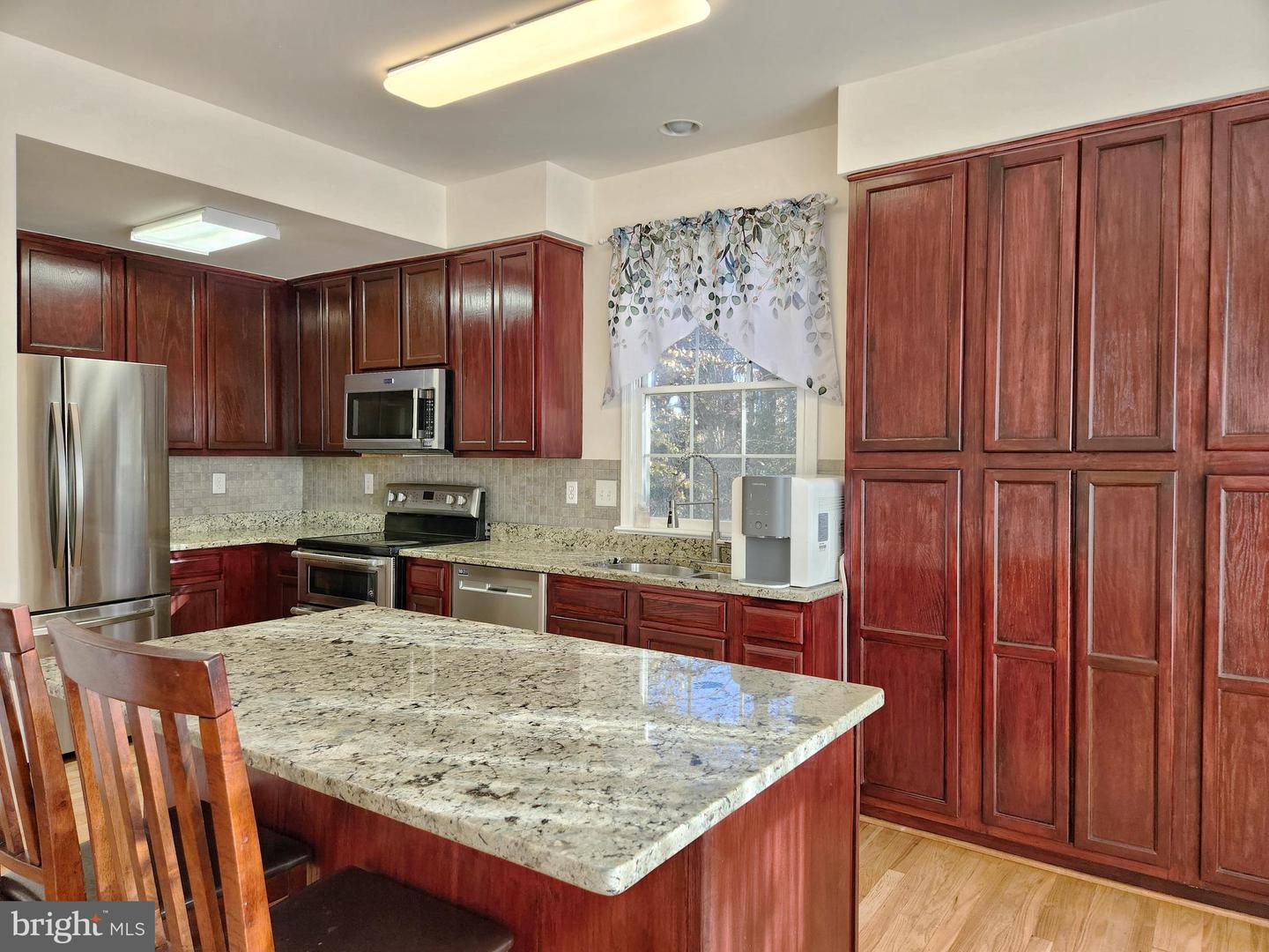 8026 READINGTON CT, SPRINGFIELD, Virginia 22152, 3 Bedrooms Bedrooms, ,3 BathroomsBathrooms,Residential,For sale,8026 READINGTON CT,VAFX2279252 MLS # VAFX2279252 8026 READINGTON CT, SPRINGFIELD, Virginia 22152, 3 Bedrooms Bedrooms, ,3 BathroomsBathrooms,Residential,For sale,8026 READINGTON CT,VAFX2279252 MLS # VAFX2279252