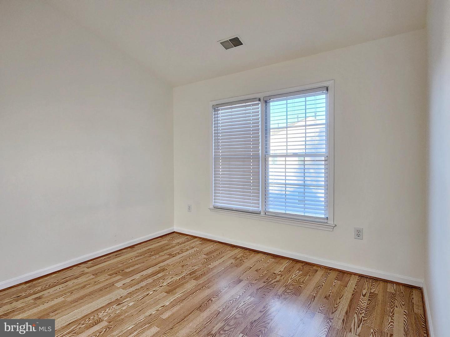 8026 READINGTON CT, SPRINGFIELD, Virginia 22152, 3 Bedrooms Bedrooms, ,3 BathroomsBathrooms,Residential,For sale,8026 READINGTON CT,VAFX2279252 MLS # VAFX2279252 8026 READINGTON CT, SPRINGFIELD, Virginia 22152, 3 Bedrooms Bedrooms, ,3 BathroomsBathrooms,Residential,For sale,8026 READINGTON CT,VAFX2279252 MLS # VAFX2279252