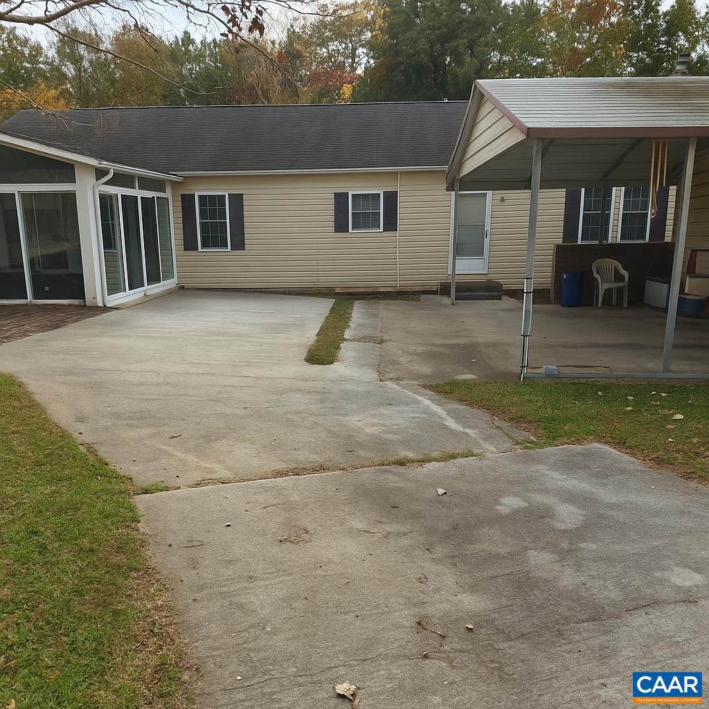 659 SPORTS LAKE RD, NEW CANTON, Virginia 23123, 3 Bedrooms Bedrooms, ,1 BathroomBathrooms,Residential,For sale,659 SPORTS LAKE RD,671147 MLS # 671147