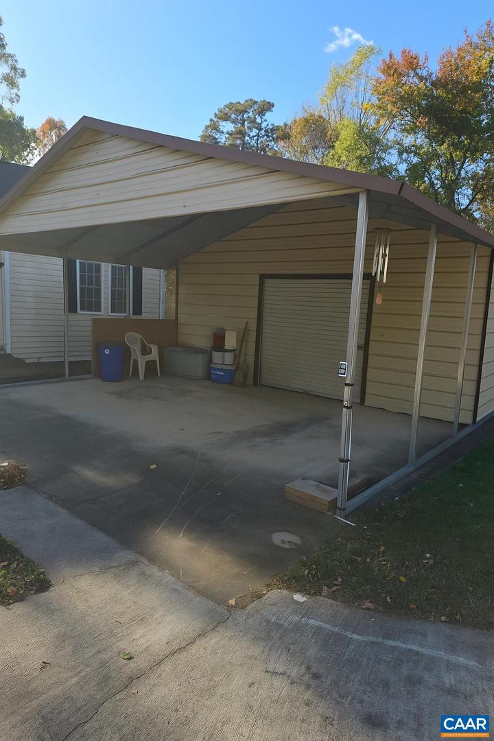 659 SPORTS LAKE RD, NEW CANTON, Virginia 23123, 3 Bedrooms Bedrooms, ,1 BathroomBathrooms,Residential,For sale,659 SPORTS LAKE RD,671147 MLS # 671147