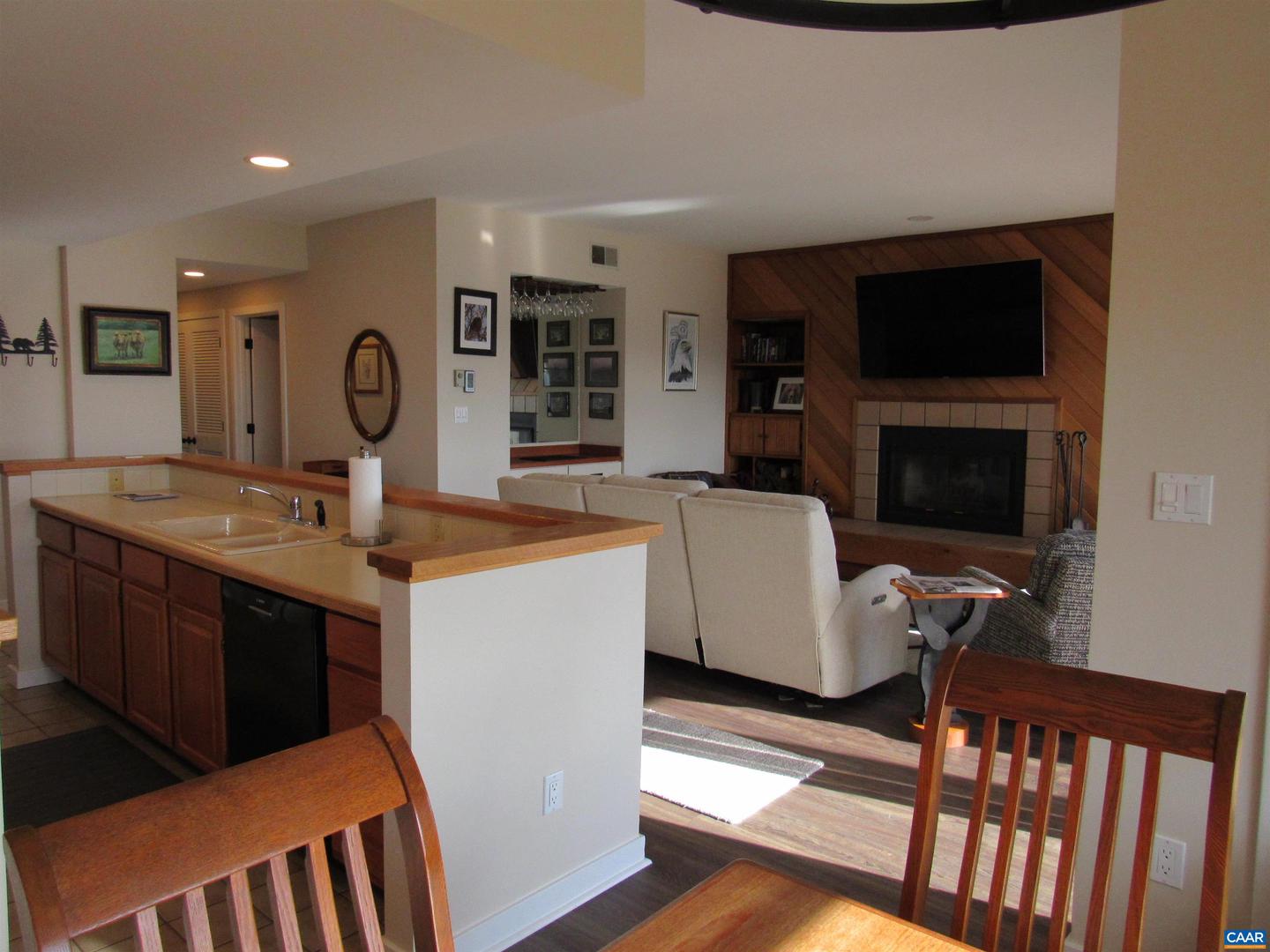 1635 OVERLOOK CONDOS #1635, WINTERGREEN, Virginia 22967, 2 Bedrooms Bedrooms, ,2 BathroomsBathrooms,Residential,For sale,1635 OVERLOOK CONDOS #1635,671148 MLS # 671148 1635 OVERLOOK CONDOS #1635, WINTERGREEN, Virginia 22967, 2 Bedrooms Bedrooms, ,2 BathroomsBathrooms,Residential,For sale,1635 OVERLOOK CONDOS #1635,671148 MLS # 671148