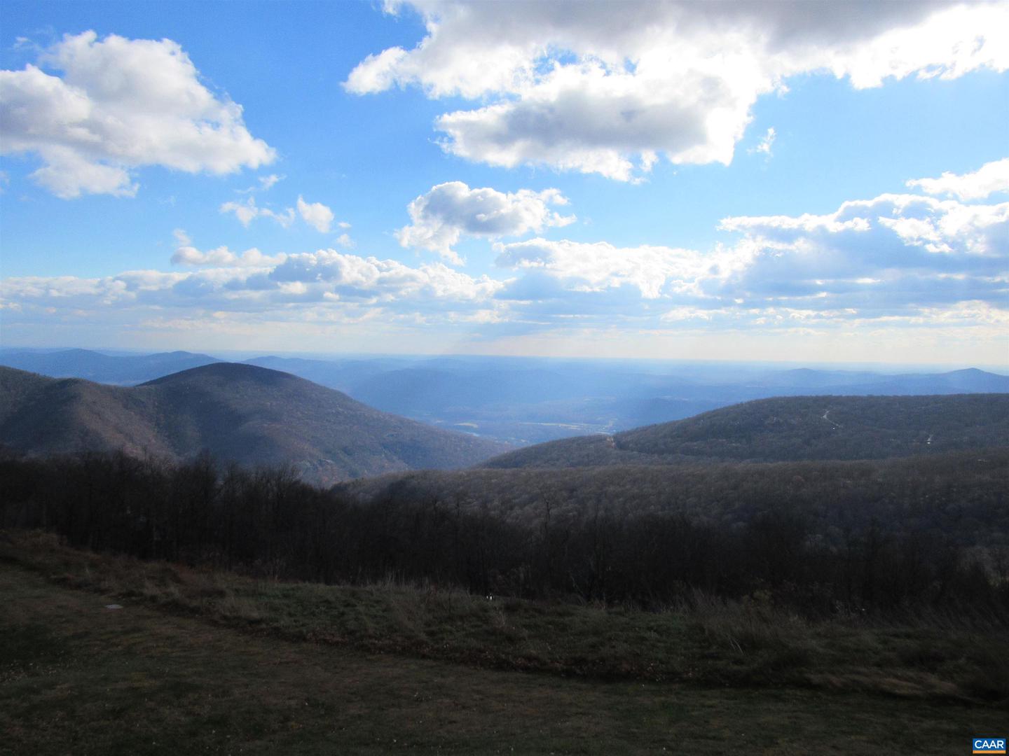 1635 OVERLOOK CONDOS #1635, WINTERGREEN, Virginia 22967, 2 Bedrooms Bedrooms, ,2 BathroomsBathrooms,Residential,For sale,1635 OVERLOOK CONDOS #1635,671148 MLS # 671148 1635 OVERLOOK CONDOS #1635, WINTERGREEN, Virginia 22967, 2 Bedrooms Bedrooms, ,2 BathroomsBathrooms,Residential,For sale,1635 OVERLOOK CONDOS #1635,671148 MLS # 671148