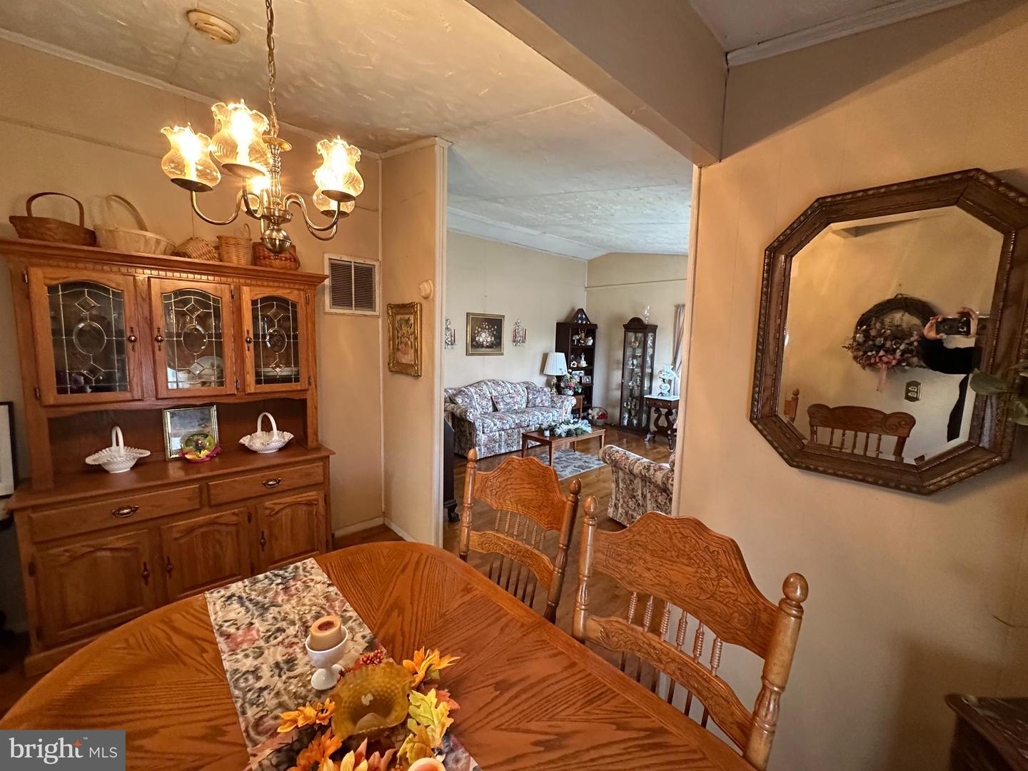 125 N LEE ST, LURAY, Virginia 22835, 4 Bedrooms Bedrooms, ,1 BathroomBathrooms,Residential,For sale,125 N LEE ST,VAPA2005612 MLS # VAPA2005612