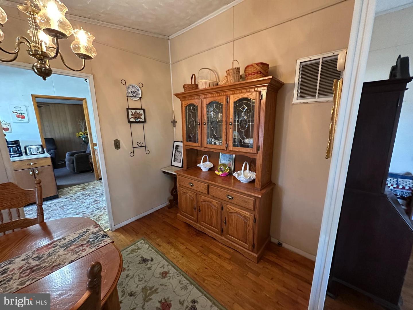 125 N LEE ST, LURAY, Virginia 22835, 4 Bedrooms Bedrooms, ,1 BathroomBathrooms,Residential,For sale,125 N LEE ST,VAPA2005612 MLS # VAPA2005612