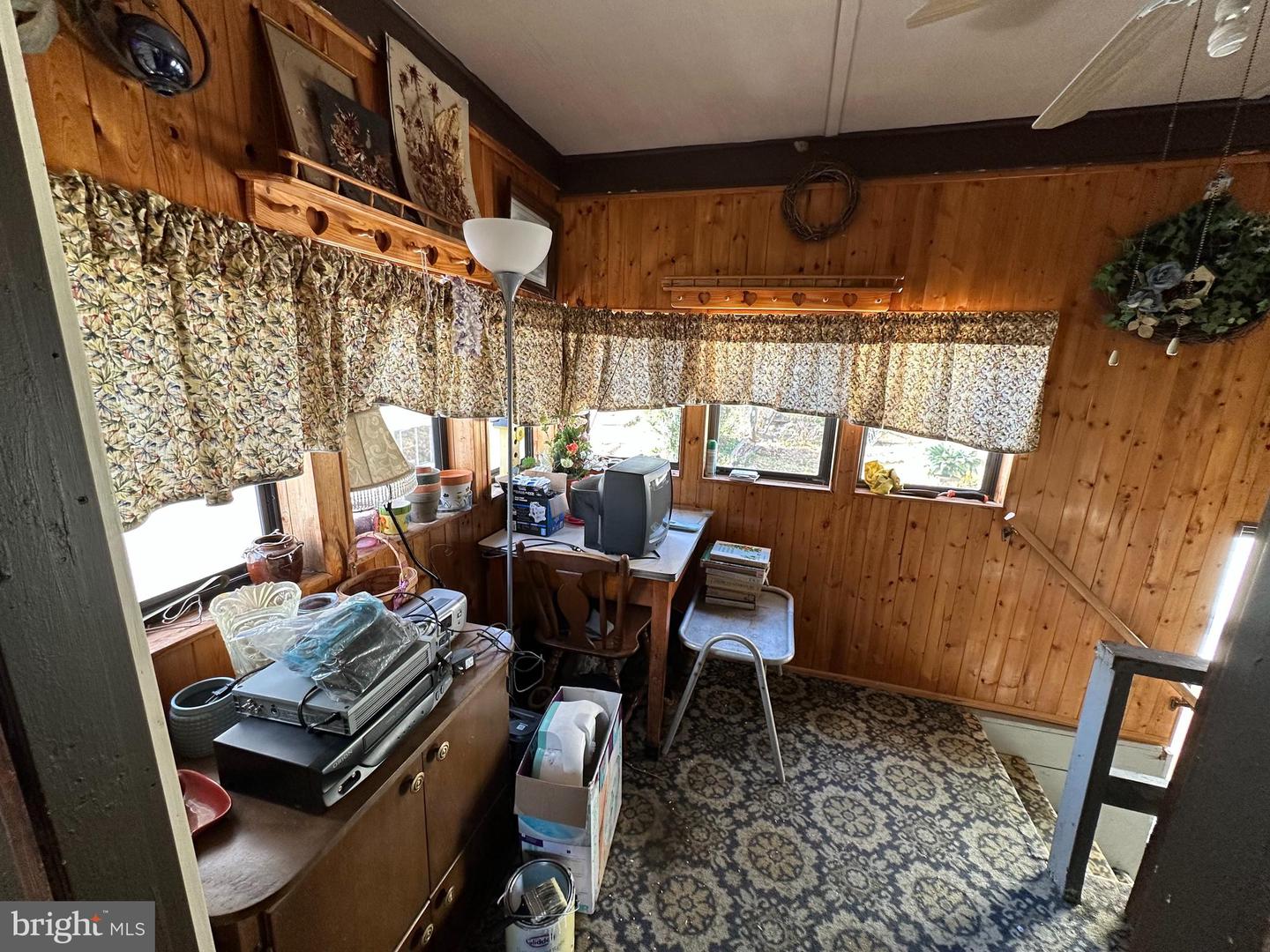 125 N LEE ST, LURAY, Virginia 22835, 4 Bedrooms Bedrooms, ,1 BathroomBathrooms,Residential,For sale,125 N LEE ST,VAPA2005612 MLS # VAPA2005612