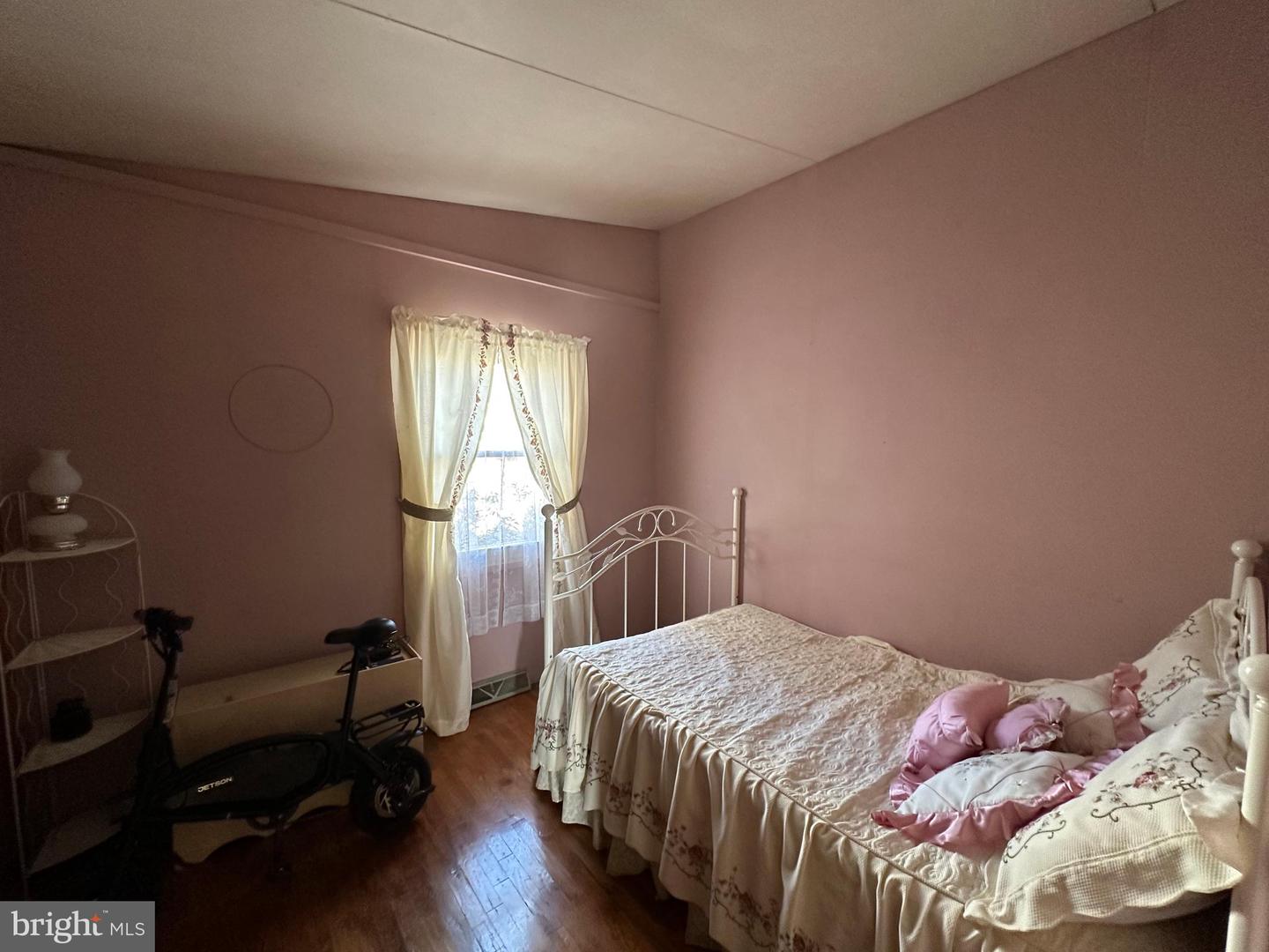 125 N LEE ST, LURAY, Virginia 22835, 4 Bedrooms Bedrooms, ,1 BathroomBathrooms,Residential,For sale,125 N LEE ST,VAPA2005612 MLS # VAPA2005612