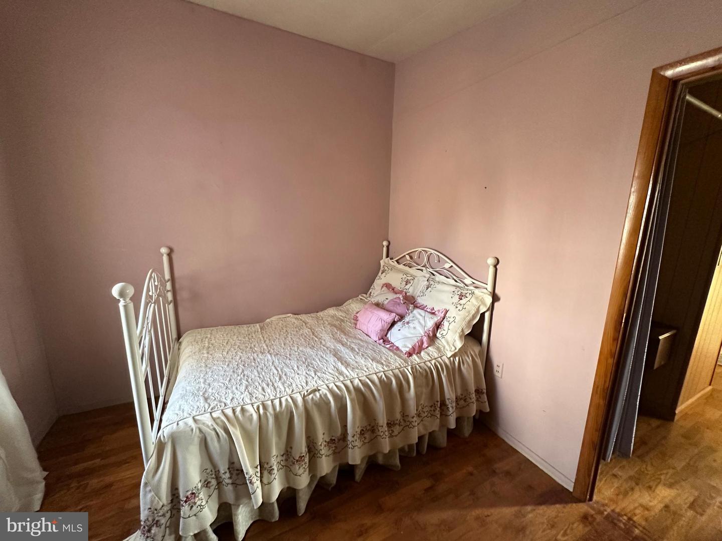 125 N LEE ST, LURAY, Virginia 22835, 4 Bedrooms Bedrooms, ,1 BathroomBathrooms,Residential,For sale,125 N LEE ST,VAPA2005612 MLS # VAPA2005612