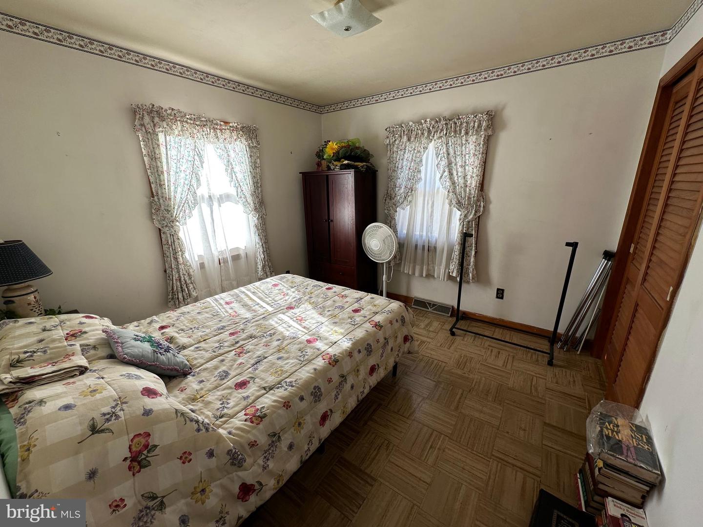 125 N LEE ST, LURAY, Virginia 22835, 4 Bedrooms Bedrooms, ,1 BathroomBathrooms,Residential,For sale,125 N LEE ST,VAPA2005612 MLS # VAPA2005612