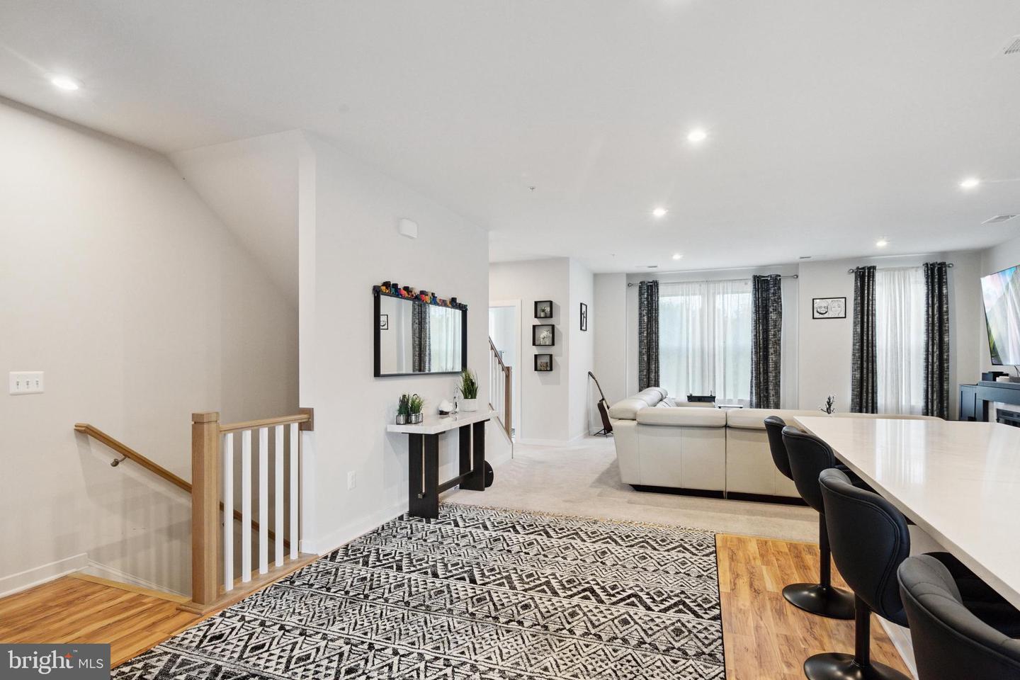 13506 INNOVATION STATION LOOP #2B, HERNDON, Virginia 20171, 3 Bedrooms Bedrooms, ,2 BathroomsBathrooms,Residential,For sale,13506 INNOVATION STATION LOOP #2B,VAFX2279268 MLS # VAFX2279268 13506 INNOVATION STATION LOOP #2B, HERNDON, Virginia 20171, 3 Bedrooms Bedrooms, ,2 BathroomsBathrooms,Residential,For sale,13506 INNOVATION STATION LOOP #2B,VAFX2279268 MLS # VAFX2279268