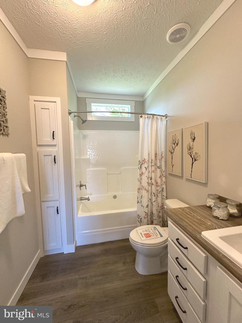 104 HENSON AVE, LOUISA, Virginia 23093, 3 Bedrooms Bedrooms, 9 Rooms Rooms,2 BathroomsBathrooms,Residential,For sale,104 HENSON AVE,VALA2008914 MLS # VALA2008914 104 HENSON AVE, LOUISA, Virginia 23093, 3 Bedrooms Bedrooms, 9 Rooms Rooms,2 BathroomsBathrooms,Residential,For sale,104 HENSON AVE,VALA2008914 MLS # VALA2008914