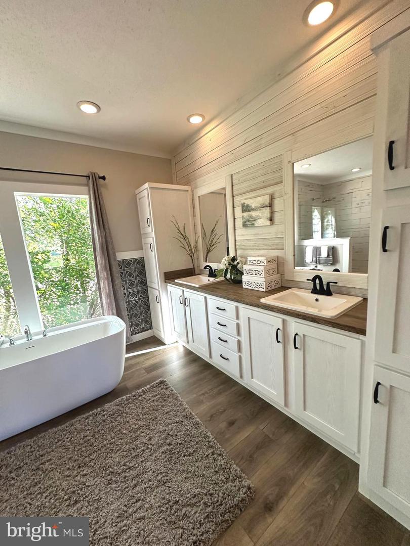 104 HENSON AVE, LOUISA, Virginia 23093, 3 Bedrooms Bedrooms, 9 Rooms Rooms,2 BathroomsBathrooms,Residential,For sale,104 HENSON AVE,VALA2008914 MLS # VALA2008914 104 HENSON AVE, LOUISA, Virginia 23093, 3 Bedrooms Bedrooms, 9 Rooms Rooms,2 BathroomsBathrooms,Residential,For sale,104 HENSON AVE,VALA2008914 MLS # VALA2008914