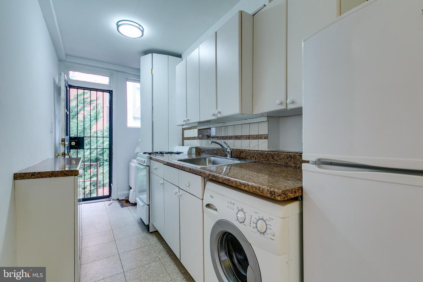 81 Q ST SW, WASHINGTON, District Of Columbia 20024, 2 Bedrooms Bedrooms, ,2 BathroomsBathrooms,Residential,For sale,81 Q ST SW,DCDC2231958 MLS # DCDC2231958 81 Q ST SW, WASHINGTON, District Of Columbia 20024, 2 Bedrooms Bedrooms, ,2 BathroomsBathrooms,Residential,For sale,81 Q ST SW,DCDC2231958 MLS # DCDC2231958