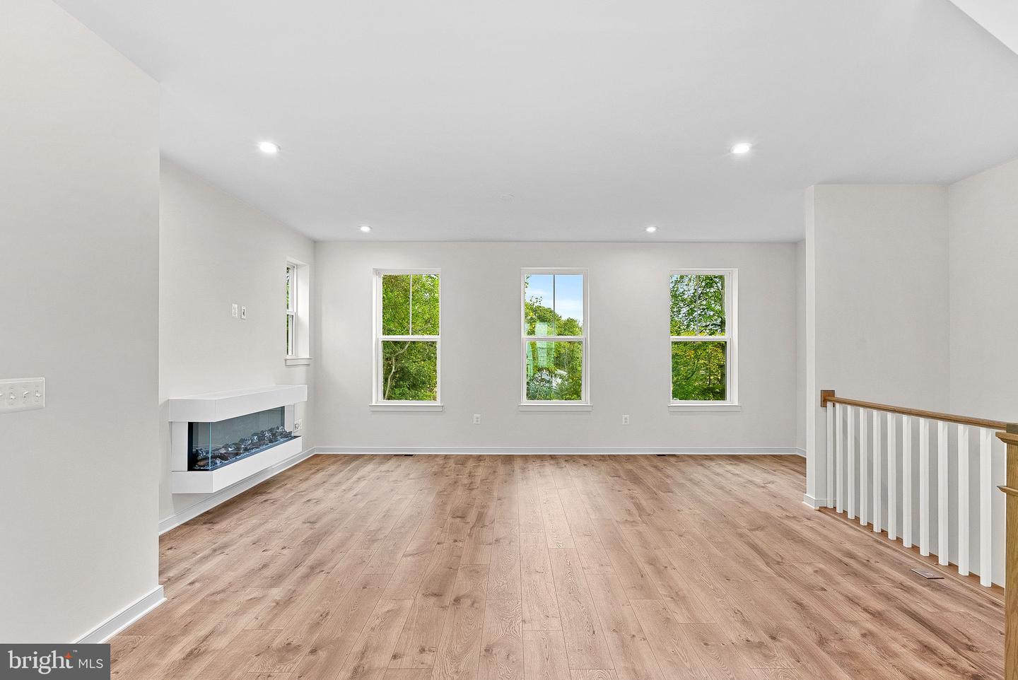 17960 ALICIA AVE, DUMFRIES, Virginia 22026, 4 Bedrooms Bedrooms, ,3 BathroomsBathrooms,Residential,For sale,17960 ALICIA AVE,VAPW2107828 MLS # VAPW2107828 17960 ALICIA AVE, DUMFRIES, Virginia 22026, 4 Bedrooms Bedrooms, ,3 BathroomsBathrooms,Residential,For sale,17960 ALICIA AVE,VAPW2107828 MLS # VAPW2107828